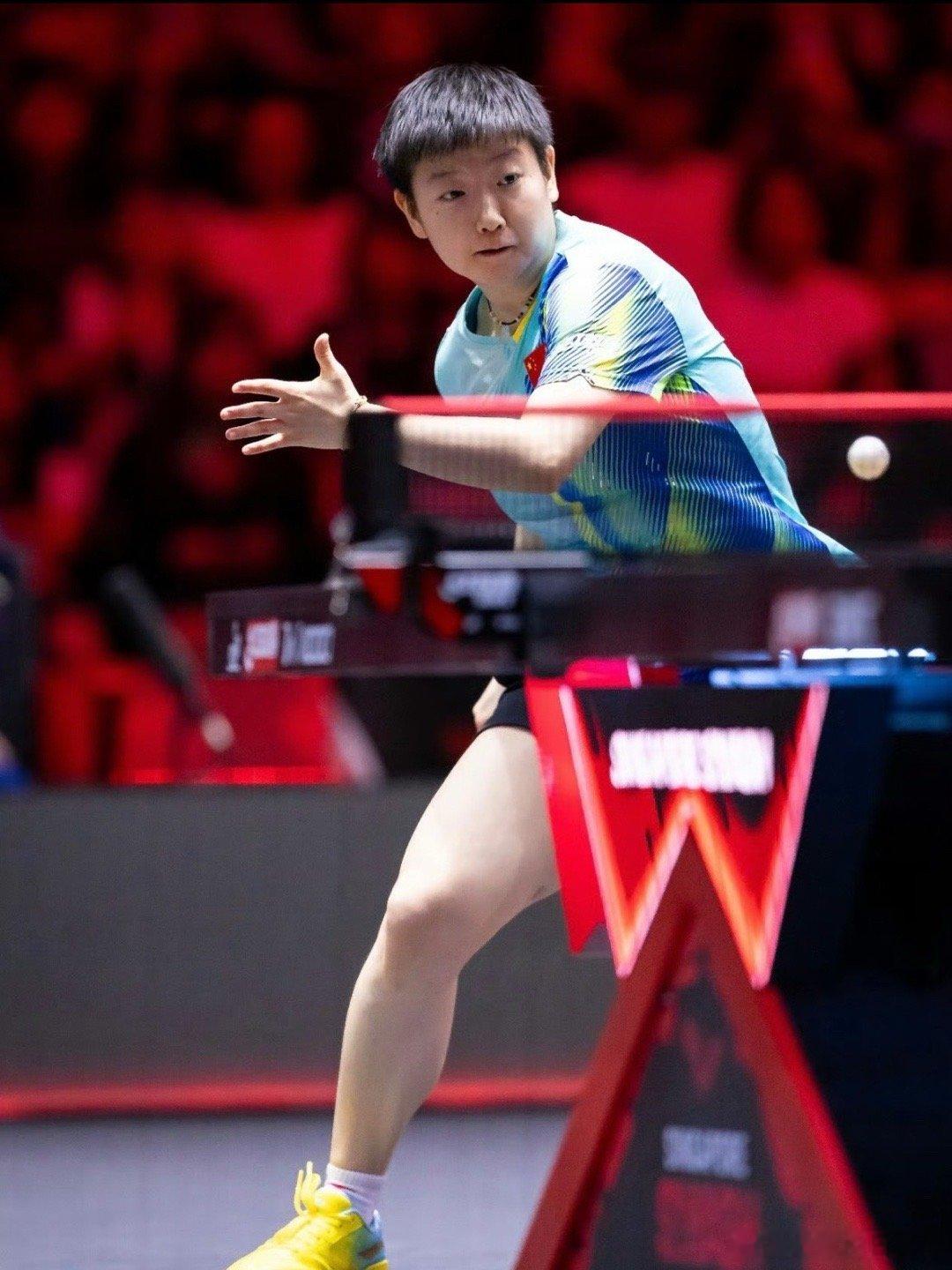 孙颖莎晋级32强 WTT新加坡大满贯女单首轮，孙颖莎以3-1战胜帕拉南，顺利晋级