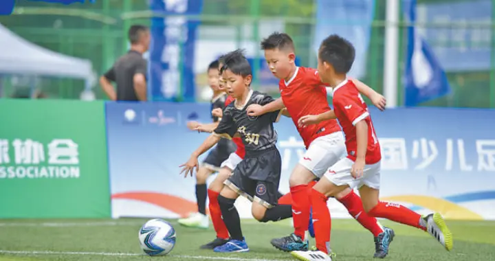 这座西部城市，发展足球有妙招
