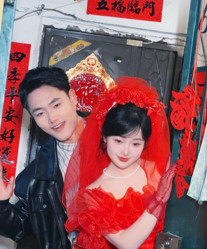 茉野的化妆师小姐姐随手拍的花絮简直绝了，每一张都超级好看！ really 喜欢喜