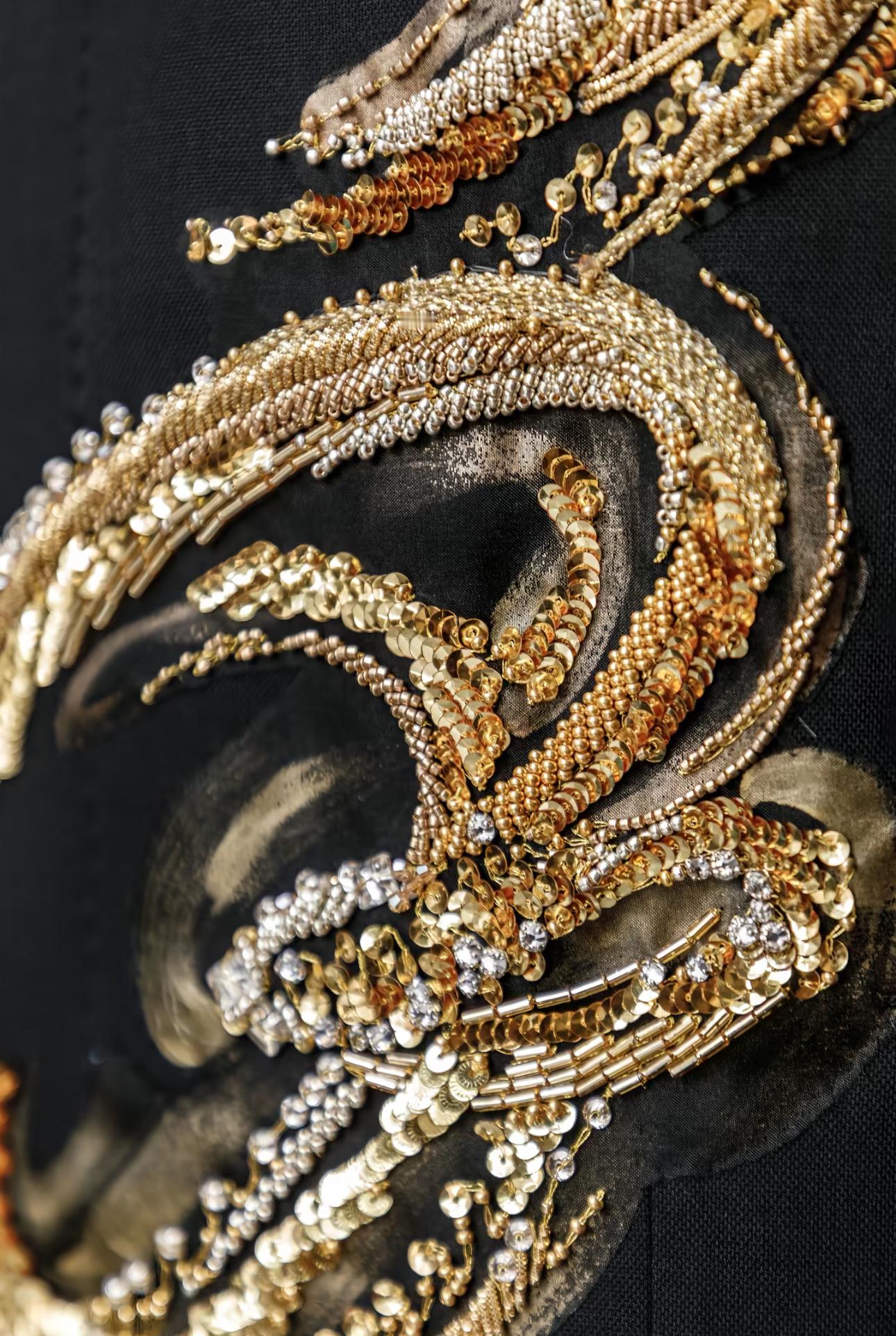 【图集】来自服装定制师的分享！保罗·乔治近日拍摄中式风格写真时上身的衣服细节酷图