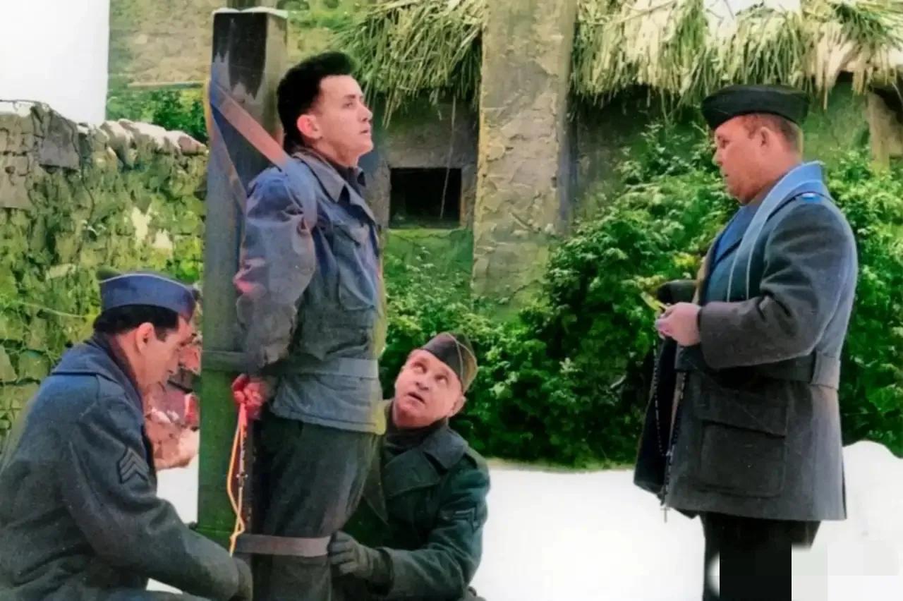 1945年，一名叫“斯洛维克”的年轻人，被验明正身，即将执行死刑，他虽然没有什么