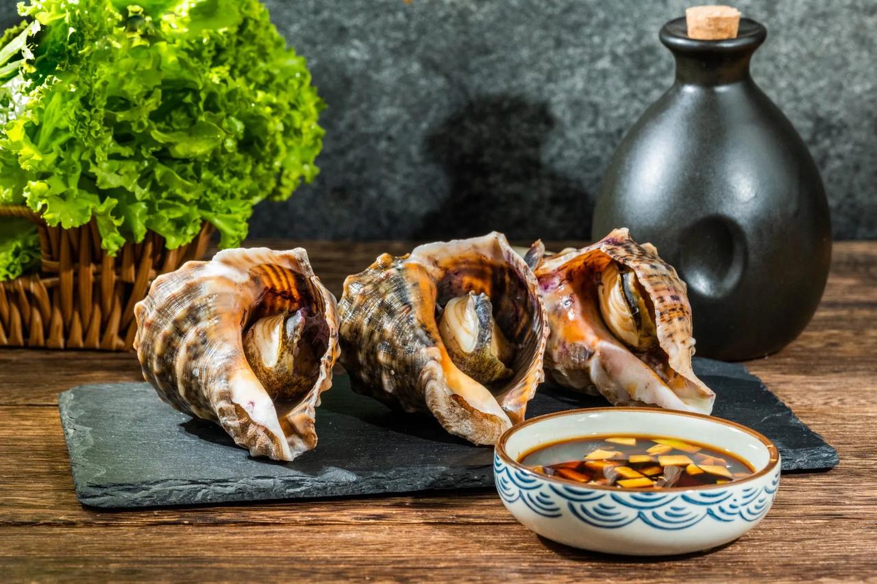 煮海螺汁水配方：

配料：
- 水：600毫升
- 冰糖：500克
- 万字酱油