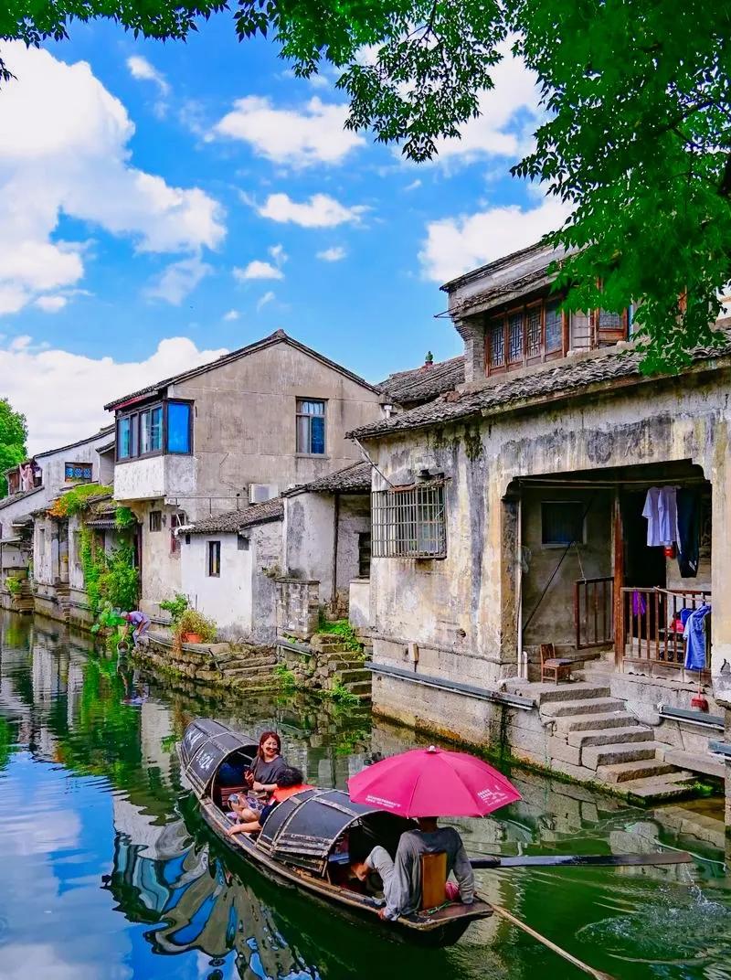 我家门前有两棵树 一棵在宁波， 另一棵在杭州。我家在哪里？