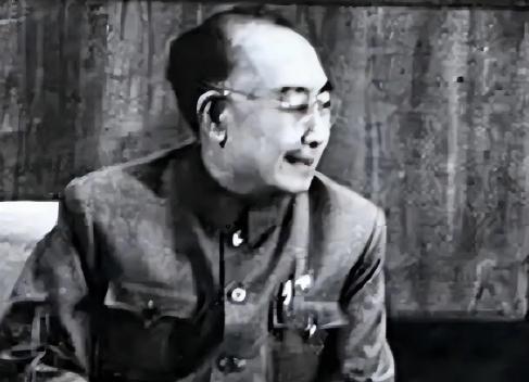 1995年，吴德因病重住进了医院，在办理住院手续时，医生明确告知他的女儿吴铁梅，