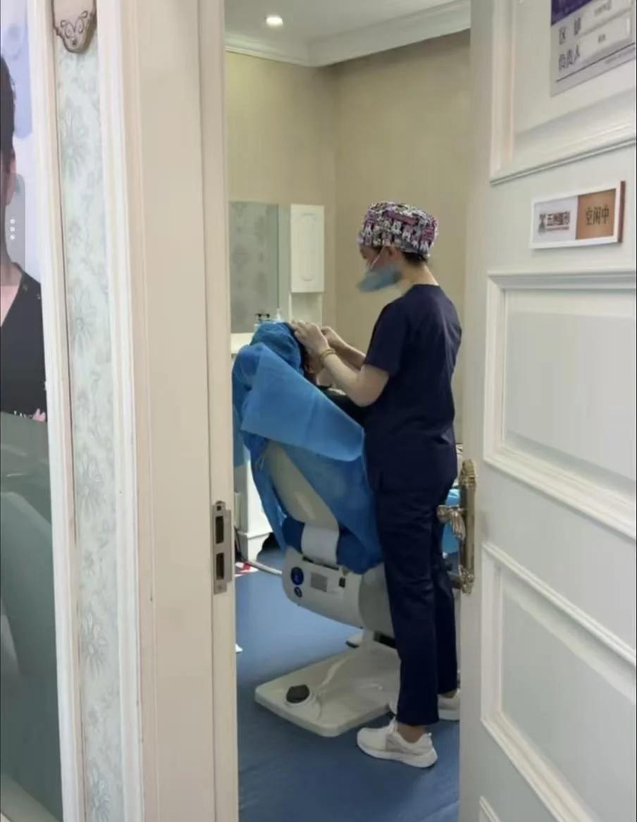 武汉洪山区排了一上午，说不给我做？
马上就五一了，想着提前请假来补个量，美美出游