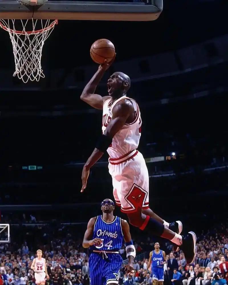 深度解读NBA180俱乐部：门槛有多严苛？乔科詹都无缘，仅9人上榜
 
很多篮球