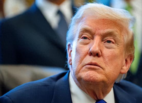 大家发现没有，从10%再到15%，全世界都不搭理了，不仅我们一句话不说，欧盟日韩