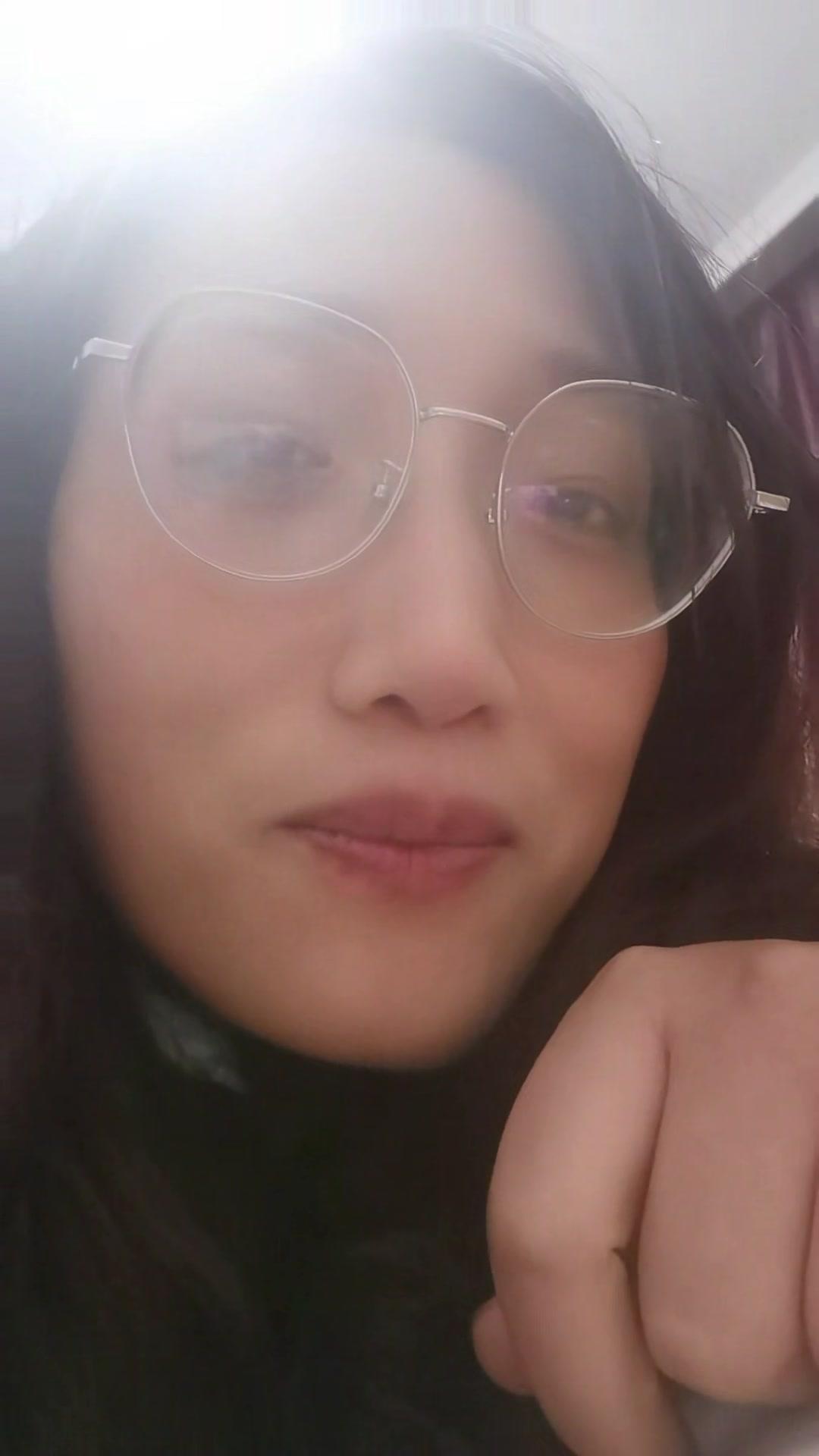 🍳一直想蒸出像果冻一样滑嫩的鸡蛋羹，今天终于试了这个懒人方法，果然没让我失望！