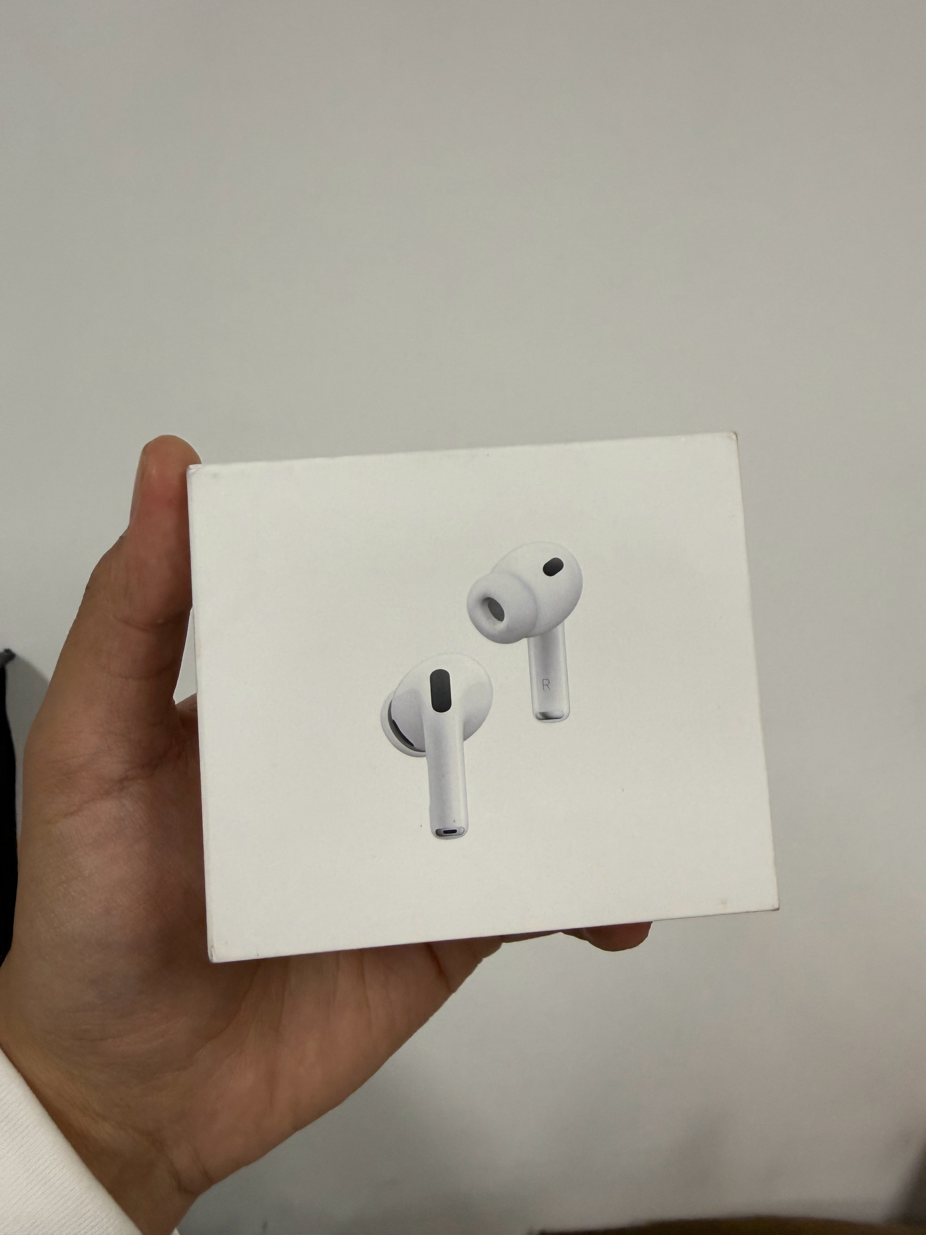 收了个全新AirPods Pro3听说这一代销量很差，是为啥？ 