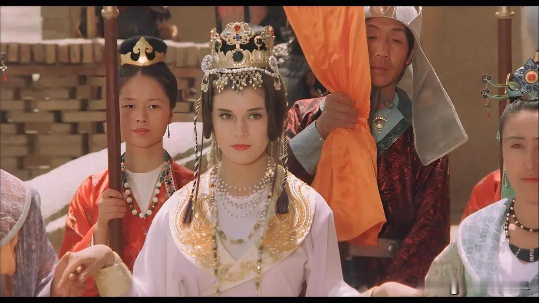 回鹘天公主

五代十国，甘州回鹘由天睦可汗掌权，他的宝贝女儿便是回鹘天公主，貌美