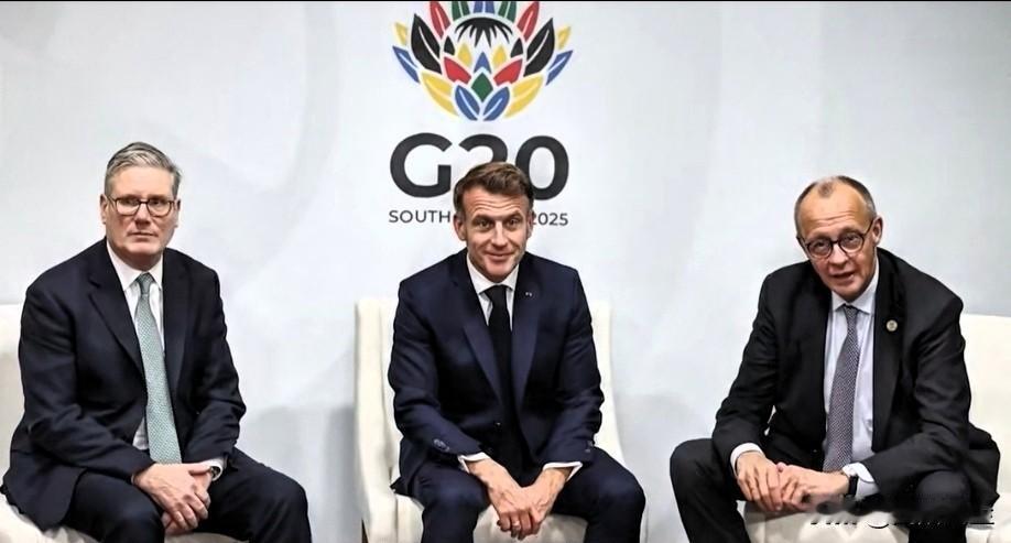 俄罗斯称欧洲的19点和平方案根本行不通。
 
在乌克兰和欧洲官员紧急起草对美国和