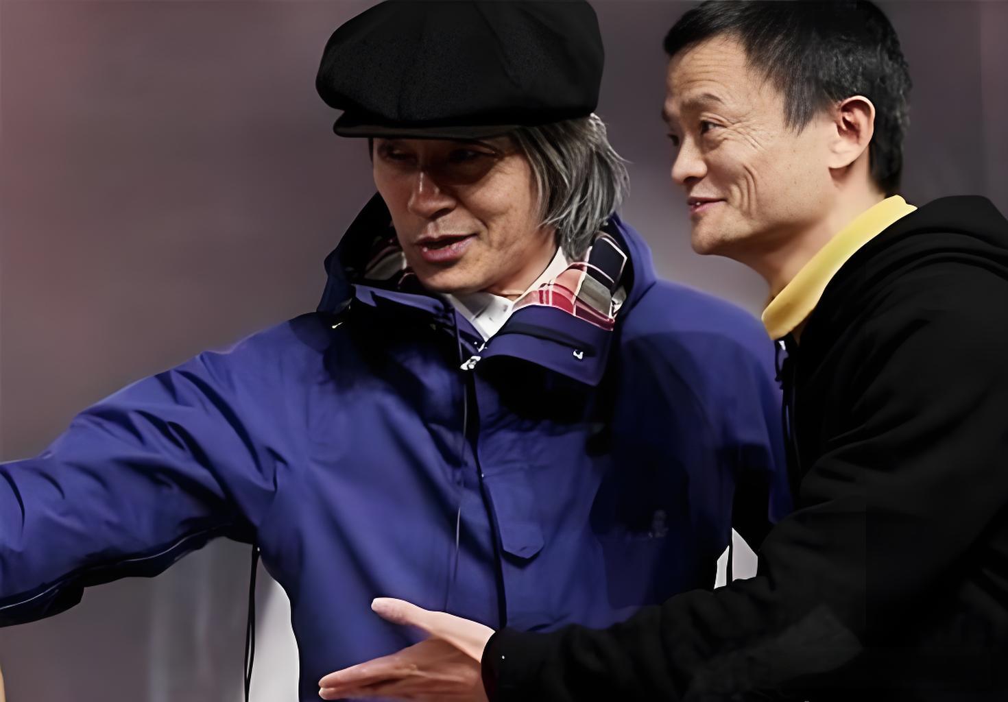 在一次采访中，主持人问吴京:“你觉得马云的功夫怎么样？在拍《功守道》的...