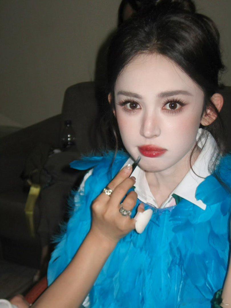 娜扎cos孔雀公主如此雷霆服装都能美成这样 娜扎就是女神 
