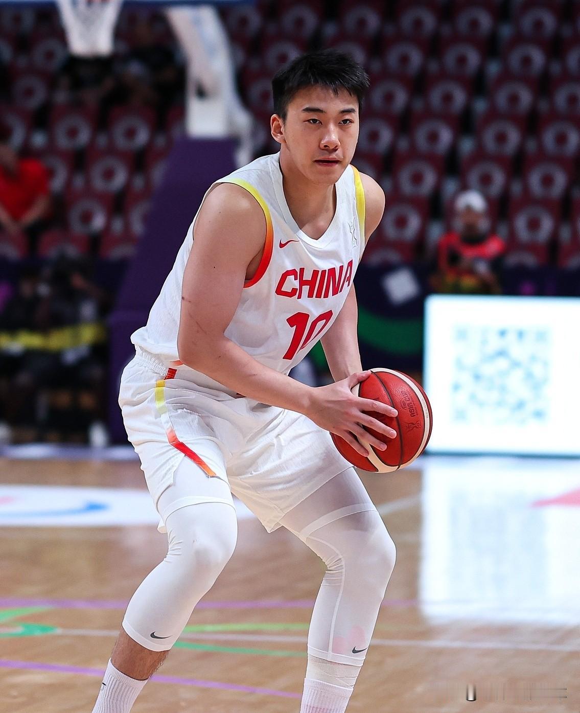 中国男篮未来核心球员非王俊杰莫属，今晚的热身赛中国男篮91：81击败澳大利亚男篮