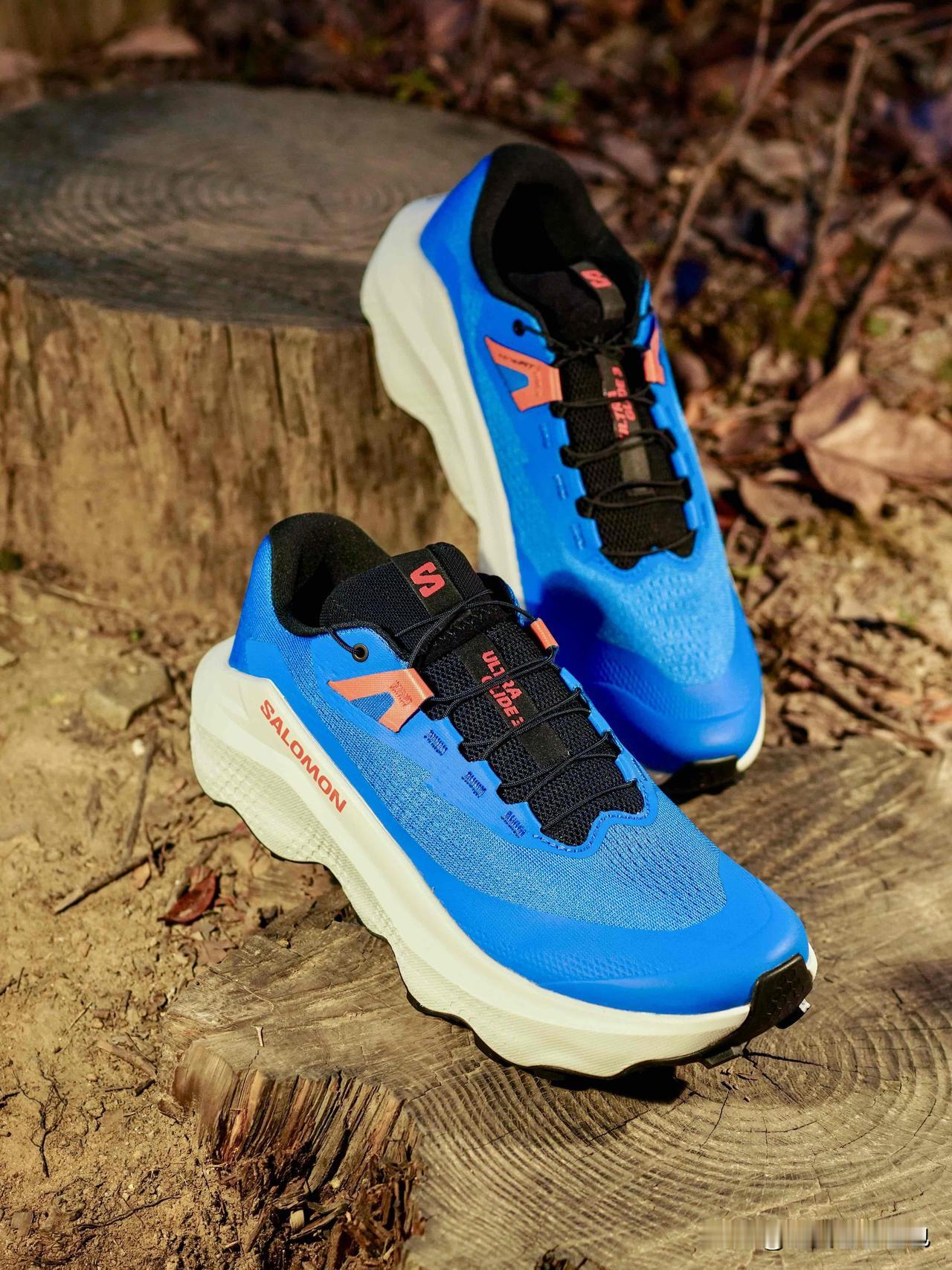 【Salomon Ultra Glide 3，萨洛蒙也是厚弹起来了】
定位混合路