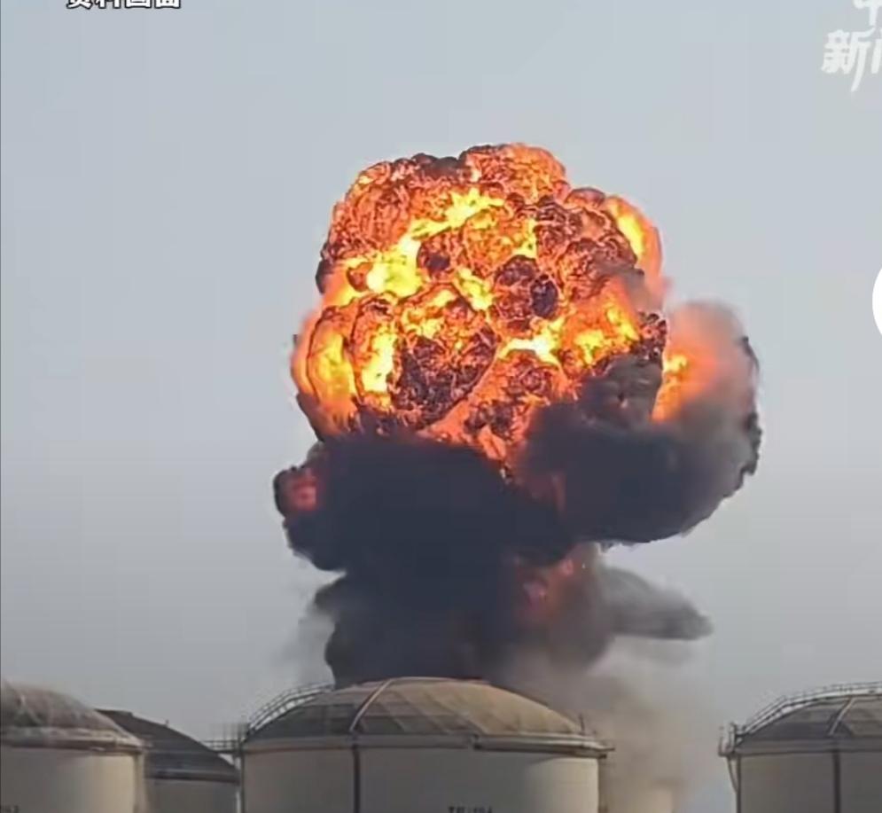 承剐求存赢赋
 
天地设险，邦交有疆，
强弱分途，胜负无常。

伊朗之地，扼守西