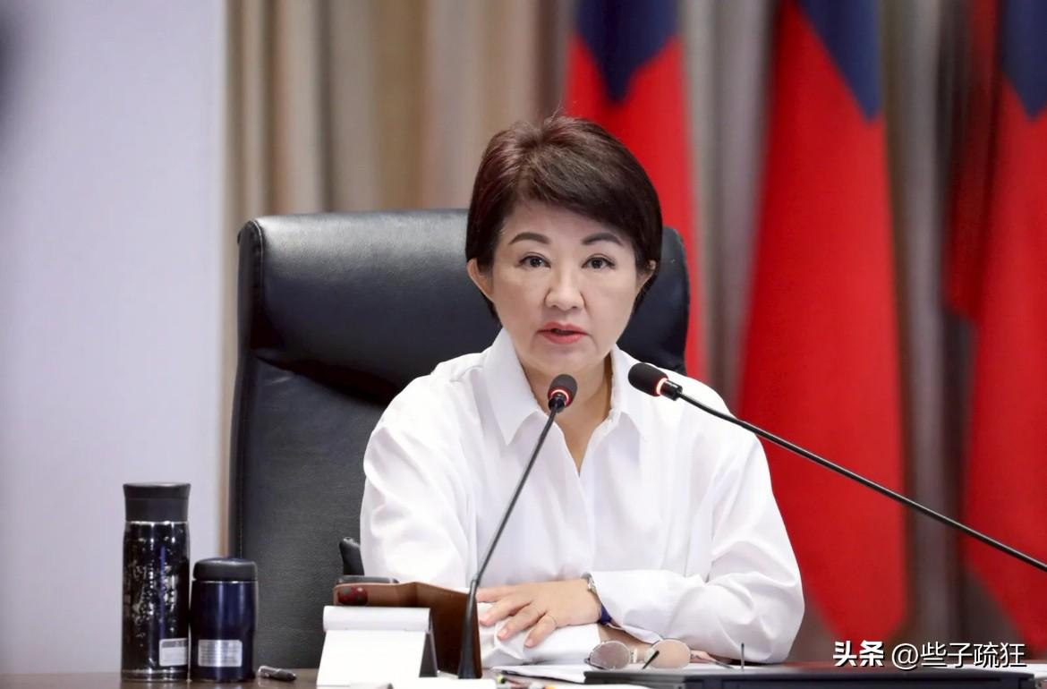 就在刚刚，
​台中市长卢秀燕发布声明，
​3月21日，台湾省台中市长卢秀燕结束1