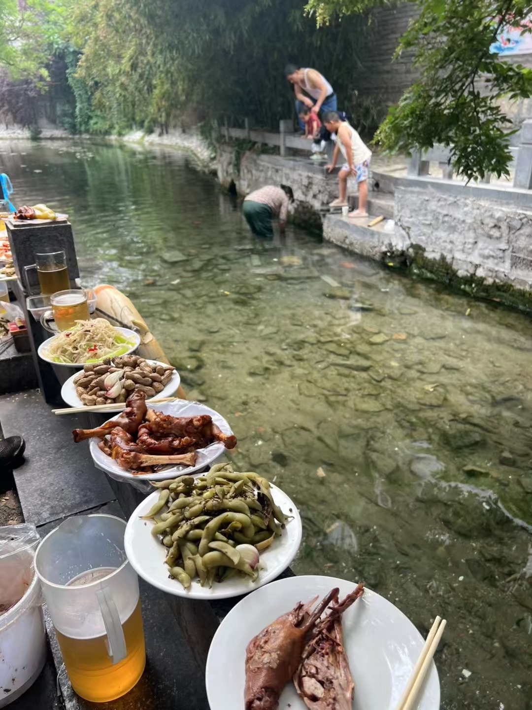 只有当我们否认自己身上的某些部分时，他人的评价才构成致命的杀伤力。 当...
