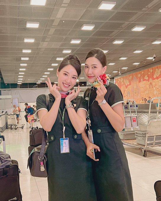 温柔守护，从云端到家的每一程——空姐，用专业与爱，点亮旅途中的每一个瞬间。空姐 