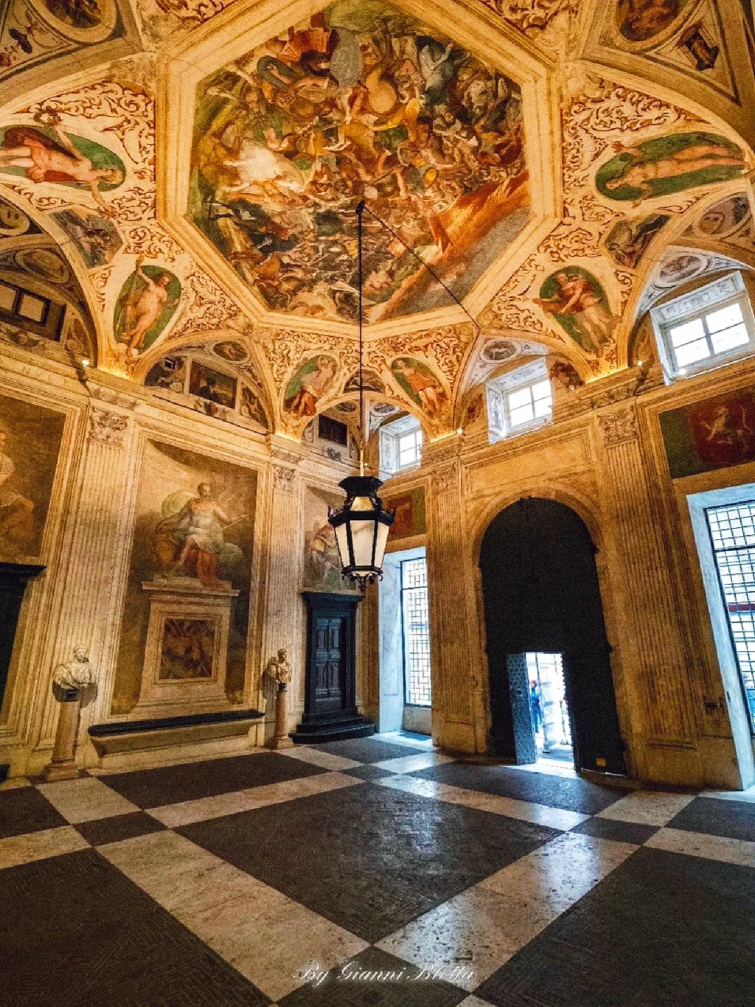 谁懂！🏛人均200的民宿推门竟然是一座宫殿！