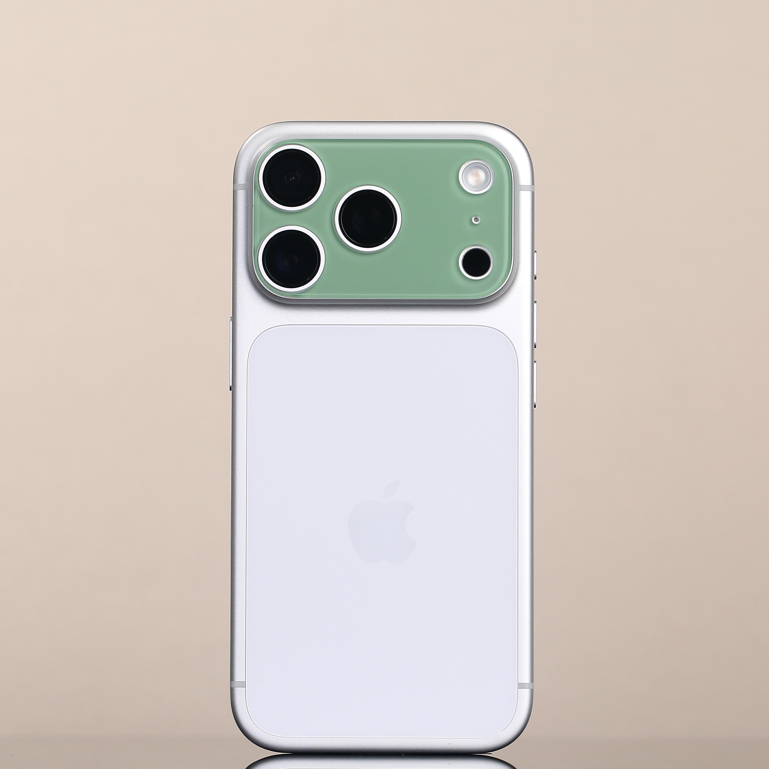 朋友们，iPhone17Pro/17ProMax 竹绿和黑色平嵌镜盖已上架，现在