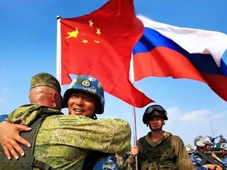 俄专家终于撕破窗户纸！俄高层明明看清中国多款武器领先俄方，为啥短期绝不肯采购？难