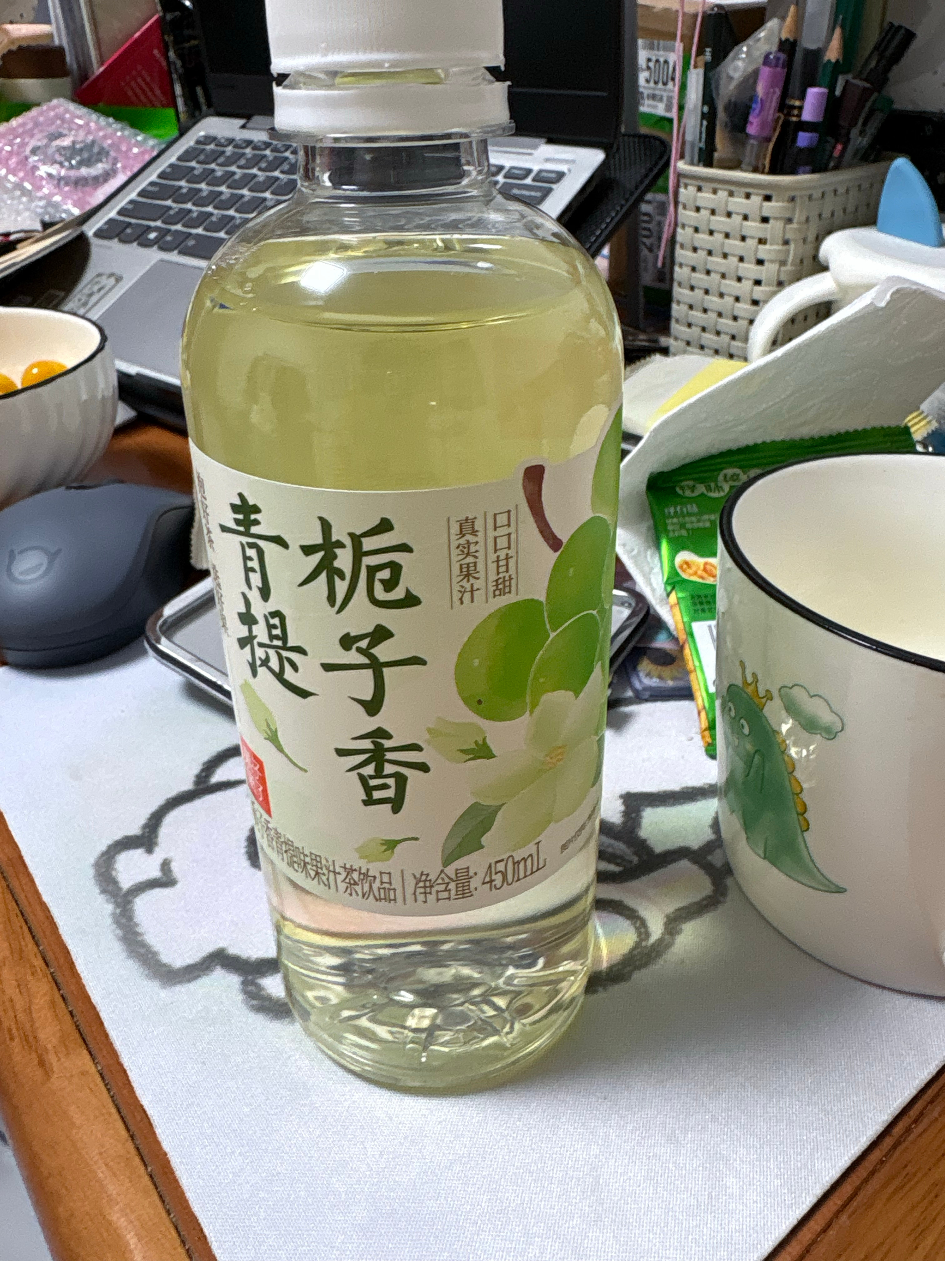 让我想到了水晶葡萄。更清淡一些，好喝。 