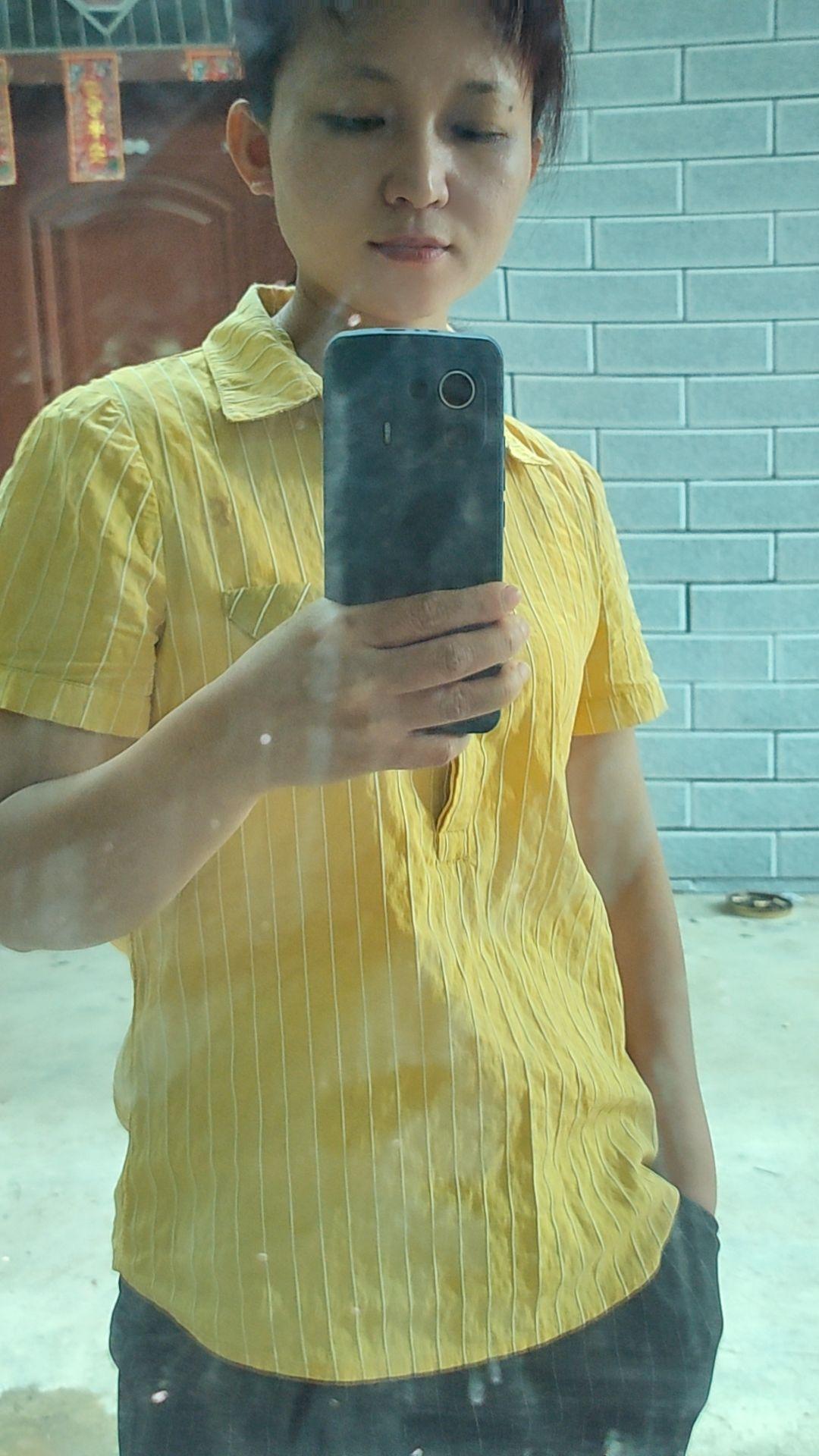 我想到瘦下来的原因是每天爬楼梯,因为我编手工的地方搬到三楼我的日常做吃在一楼,经