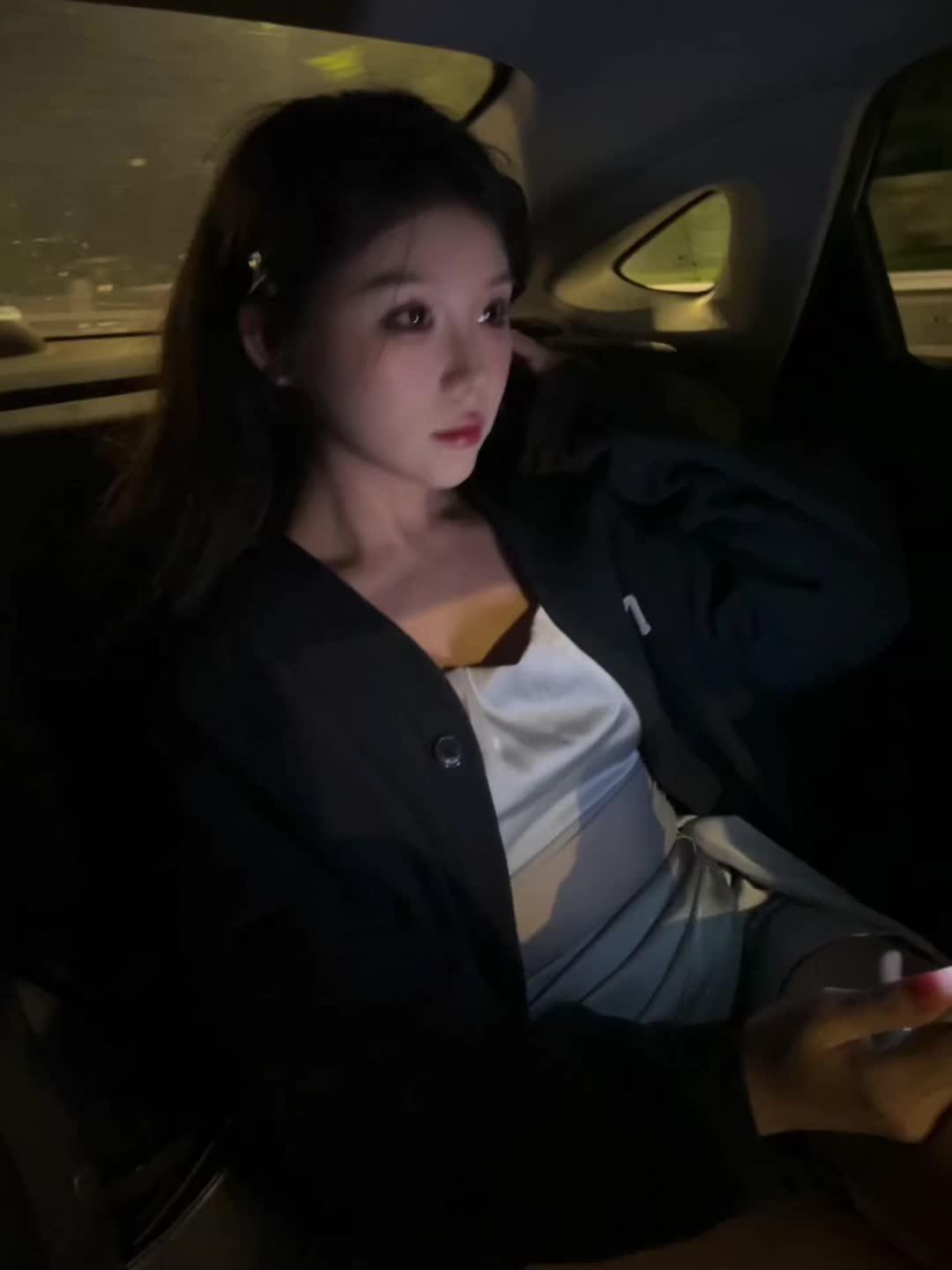 能不能蒙上眼睛 就可以不伤心