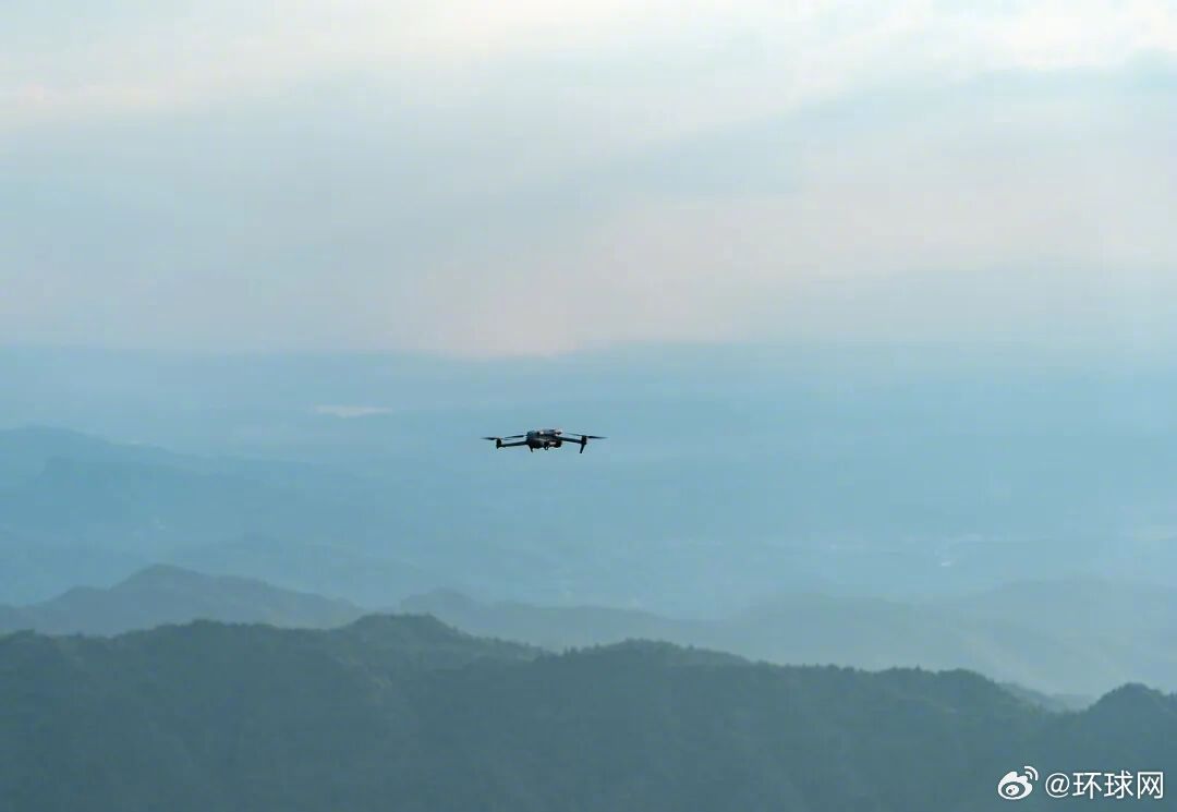 #改装无人机黑飞与民航客机抢道#【8000米！谁在“放飞自我”？】#国安部发布黑