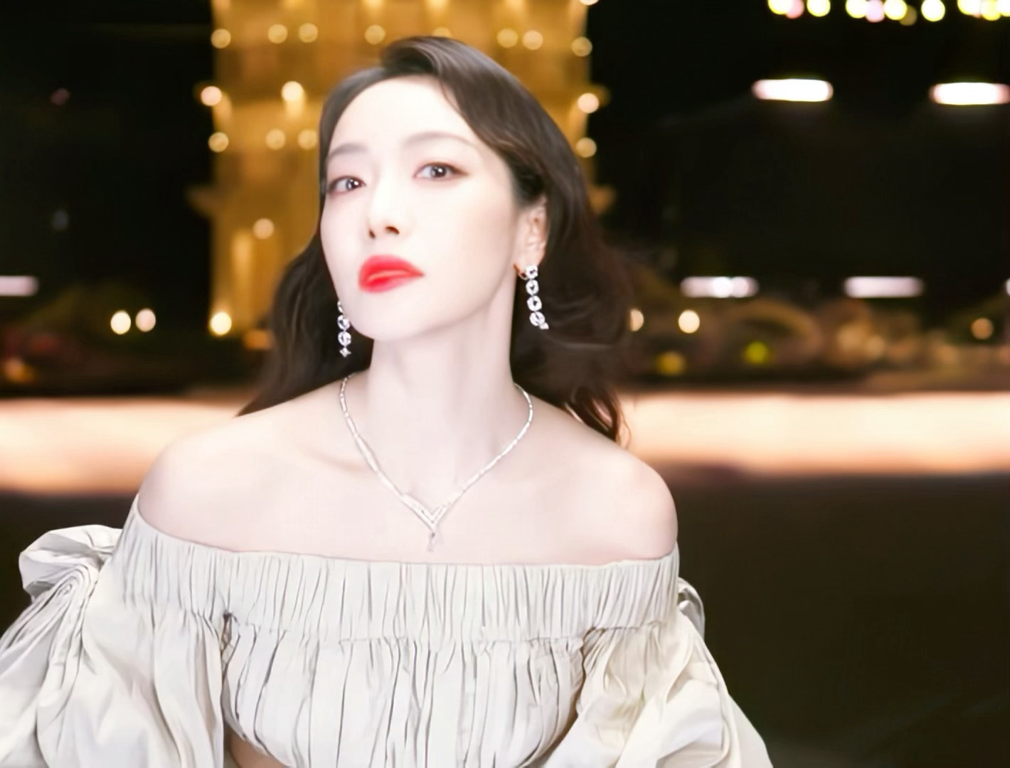 VOGUE盛典红毯宋茜  屏幕传来姐姐的香气[期待][期待][期待] ​​​