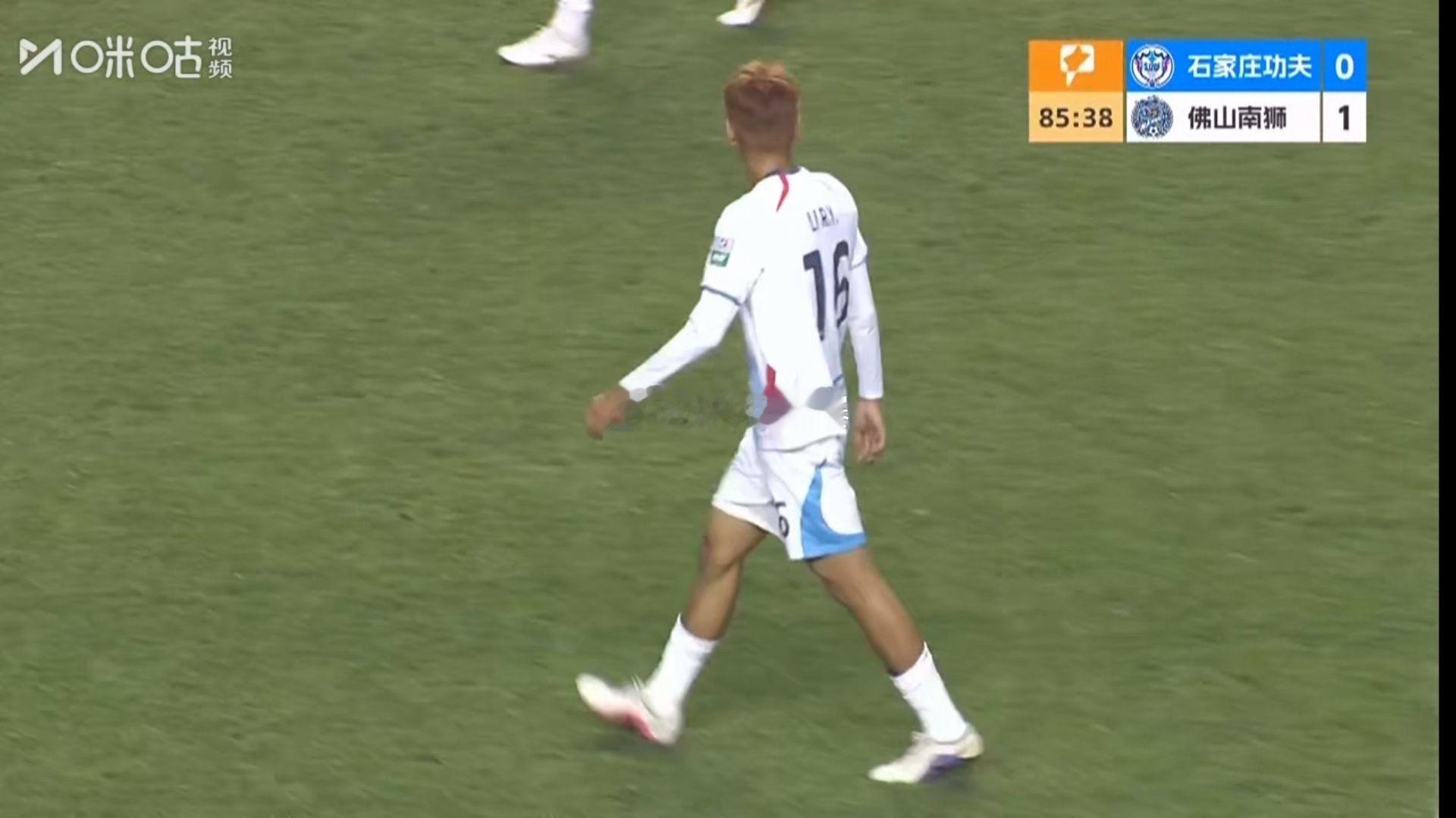 北京国安北京国安 国安外租球员李睿跃更新社媒：“👌🏼👌🏼👌🏼佛山南狮