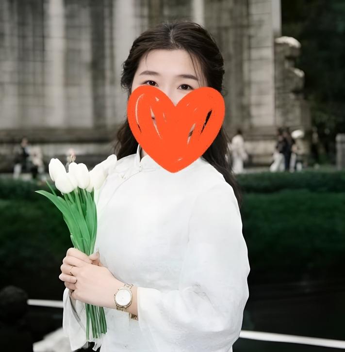 湘雅女研究生孙同学，坠江身亡，2023级研究生，今年研三，正常22岁大学毕业，也