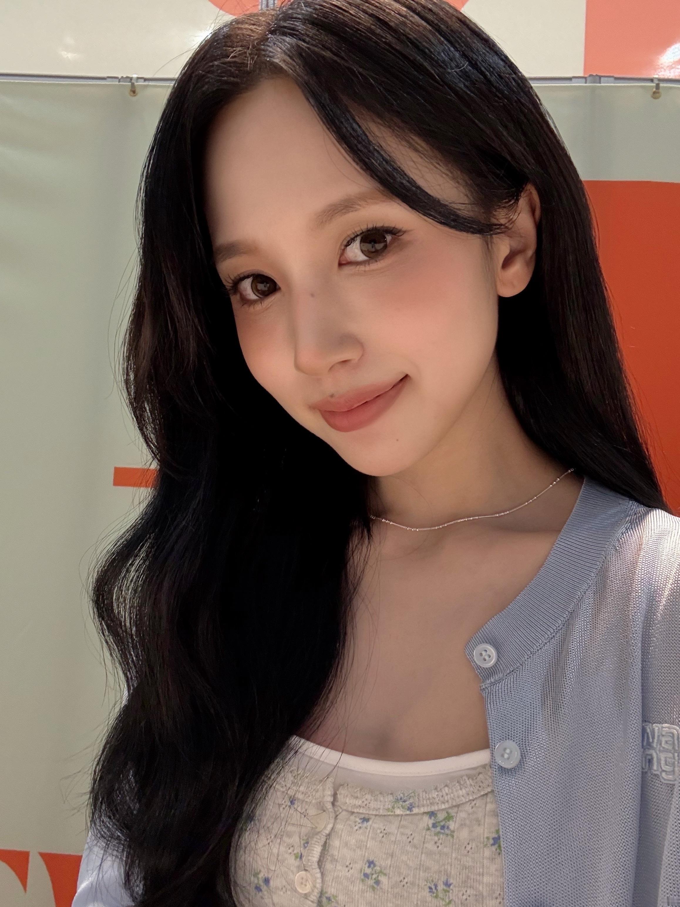 妈咪>_< ​​​