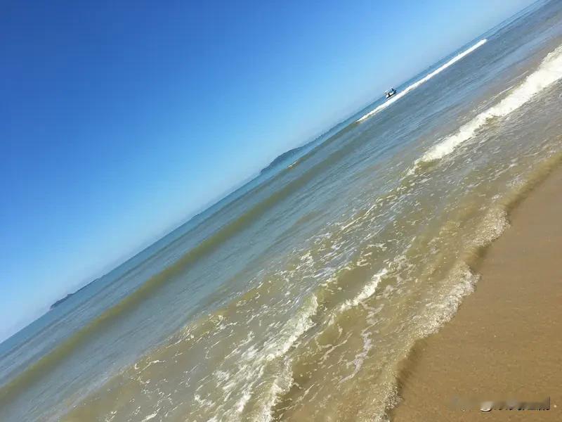 看到“人不可貌相”求下联，我第一反应便是“海水不可斗量”。这二者宛如天生一对，完