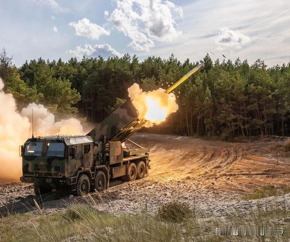 ❗️🇰🇷🇵🇱首尔向波兰交付多管火箭炮系统

据波兰国防部副部长帕维尔·贝