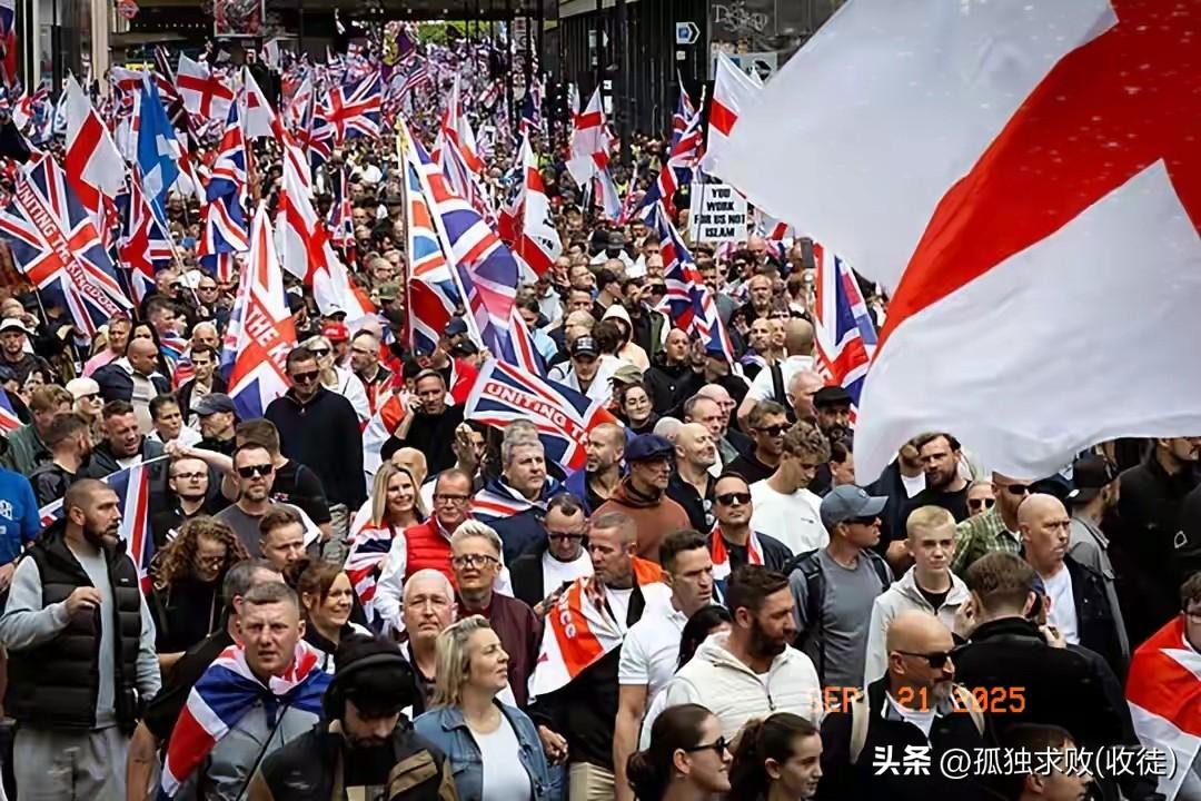 德国乱了，英国乱了，法国也乱了，美媒：欧洲正在走向全面失控！
 
巴黎的街头又燃