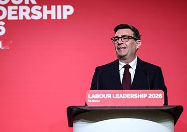 英国又换首相了，十年时间，从卡梅伦到如今的安迪·伯纳姆，英国已经迎来了第七位首相