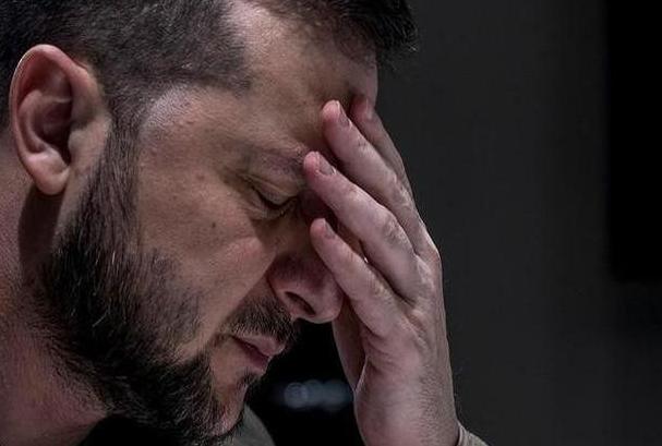 乌克兰已无退路？
泽连斯基正式签署了！
 
当地时间1月26日，乌克兰总统泽连斯