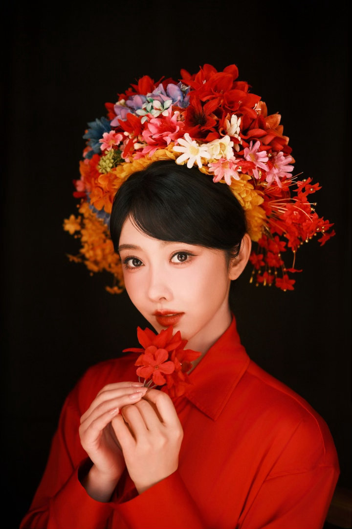 宣璐泉州非遗簪花造型宣璐晒非遗簪花照 宣璐这组簪花写真，完美诠释了什么叫“非遗的