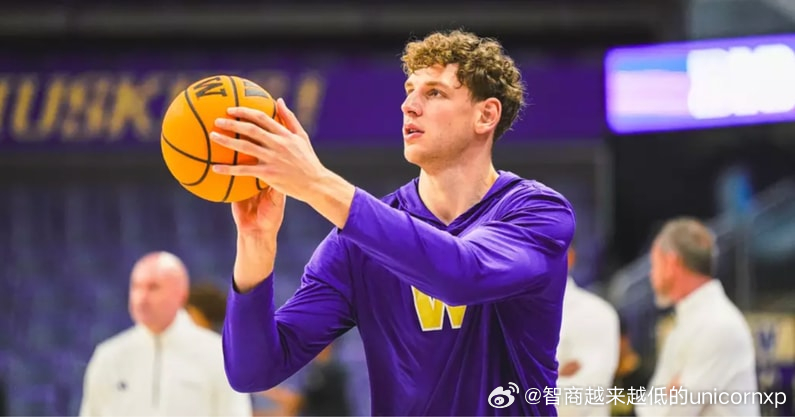 德国新星Hannes Steinbach率领华盛顿大学84比79逆转击败全美24