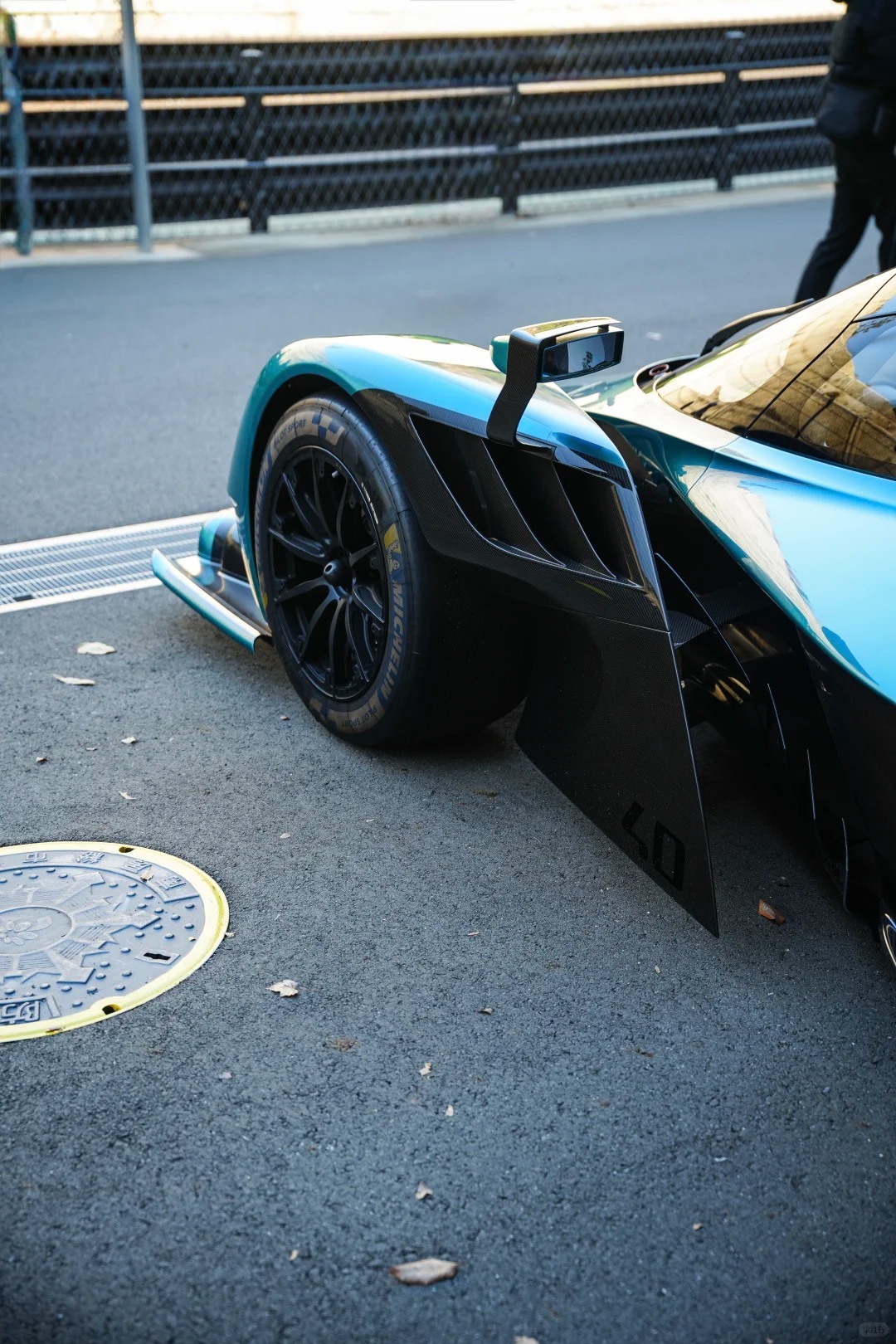 绝美的阿斯顿·马丁Valkyrie AMR Pro，让人斯哈斯哈绝美车片