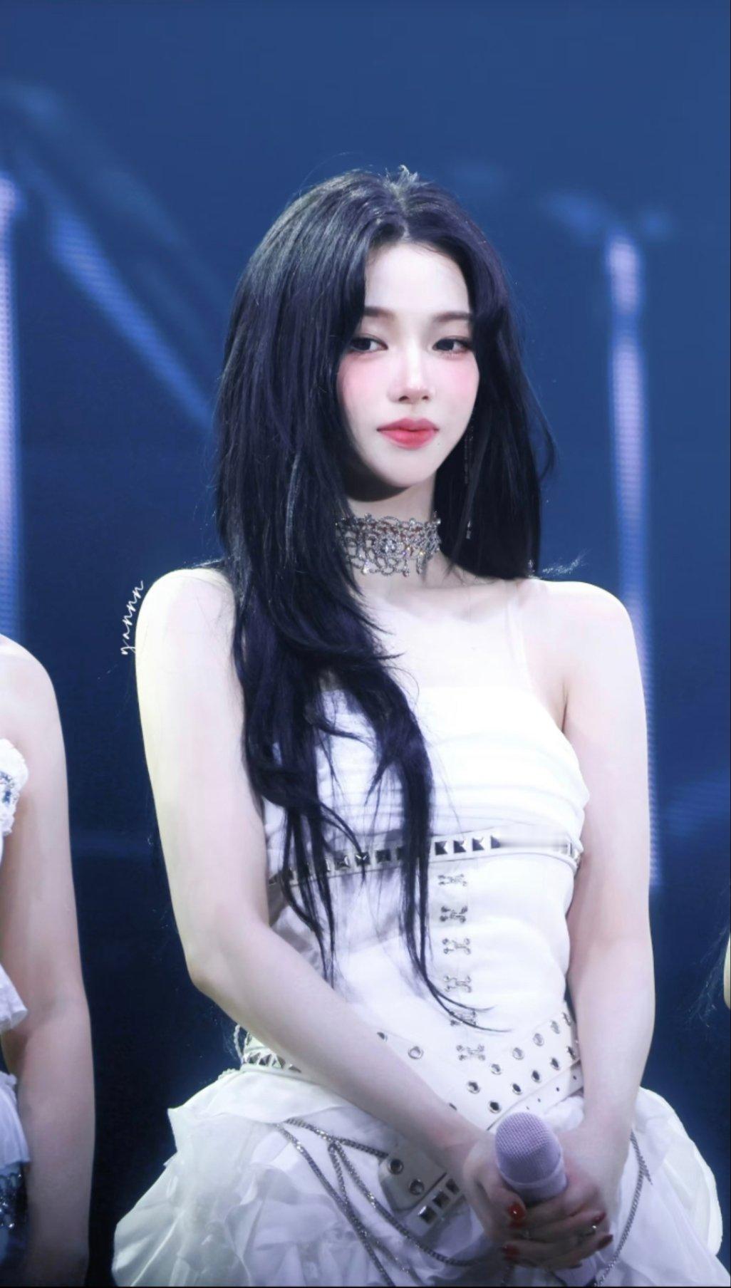 【柳智敏】太美帅了咋办 柳智敏enhypen秀场同框 ​​​