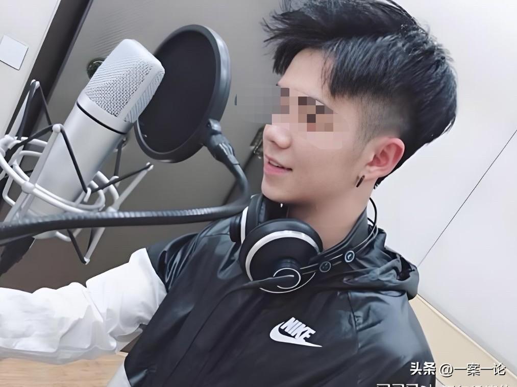 广西，女子迷上一男主播，她瞒着丈夫，一年内豪掷61万打赏，用的还是夫妻共同财产，