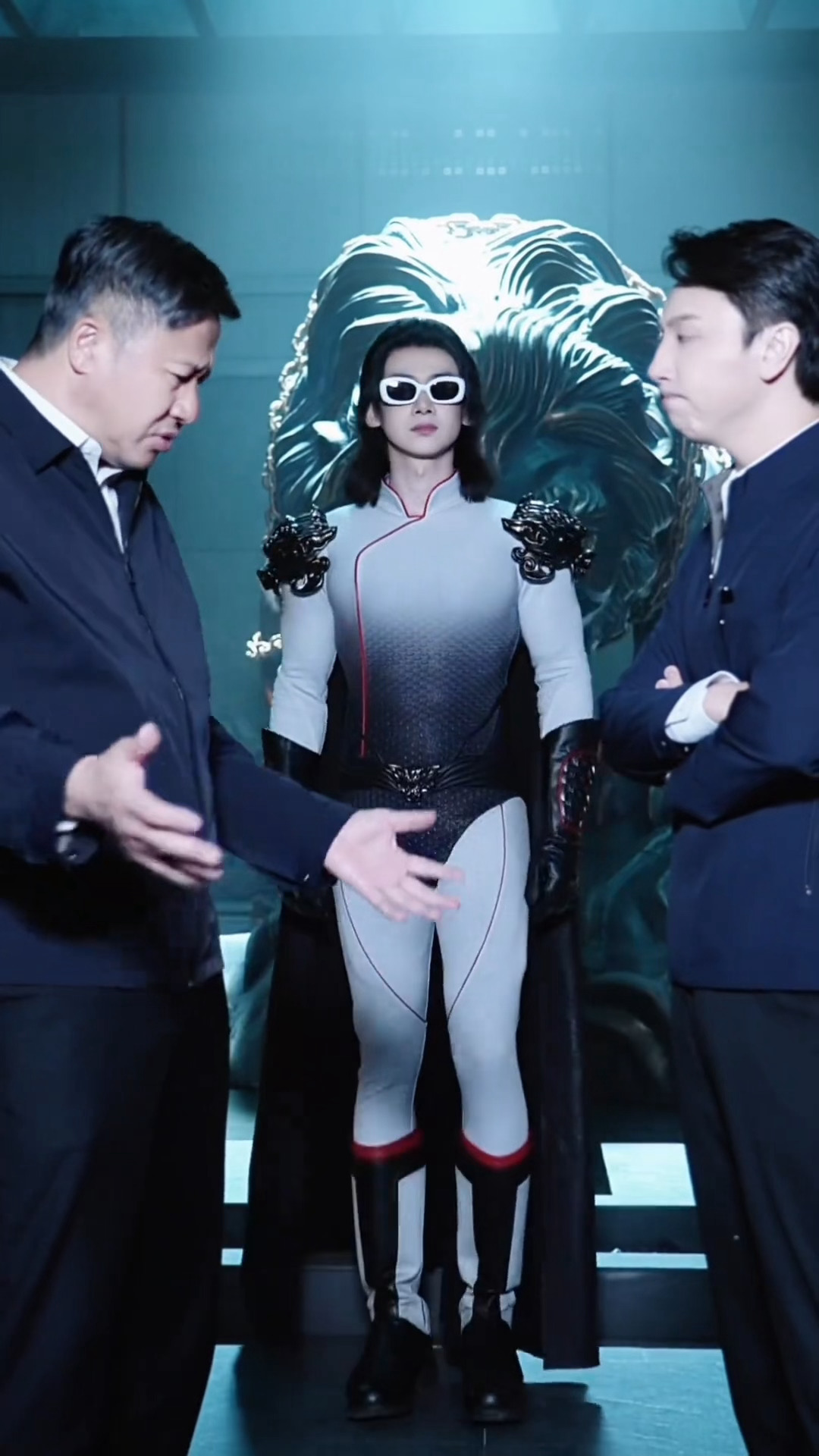 白敬亭丨很欣赏王长海这淡淡的疯感 领导开会我跳舞 白敬亭 祖国人