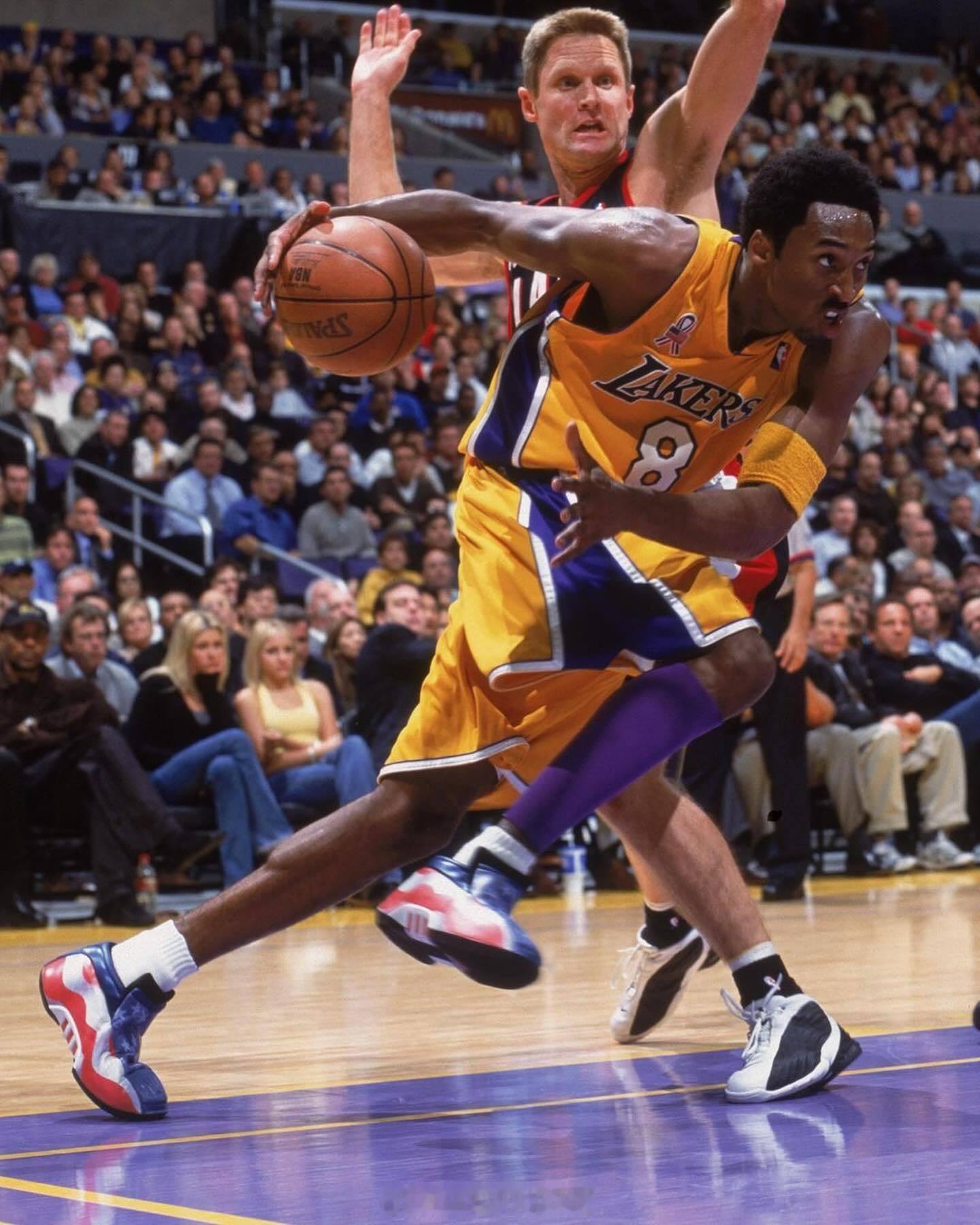 防守科比的这个球员，是不是最近被勇士球迷骂的很惨的教练？ 