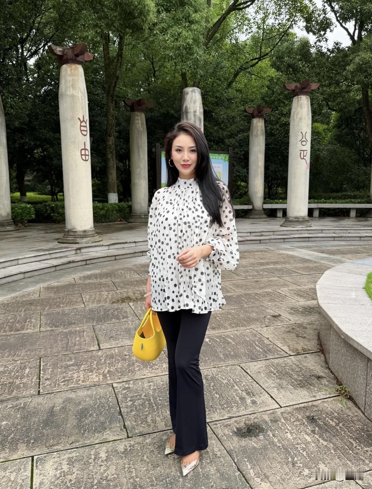 什么样的女人,最有魅力?接纳真实自己的女人也很有魅力，承认缺点不内耗，欣赏优点不