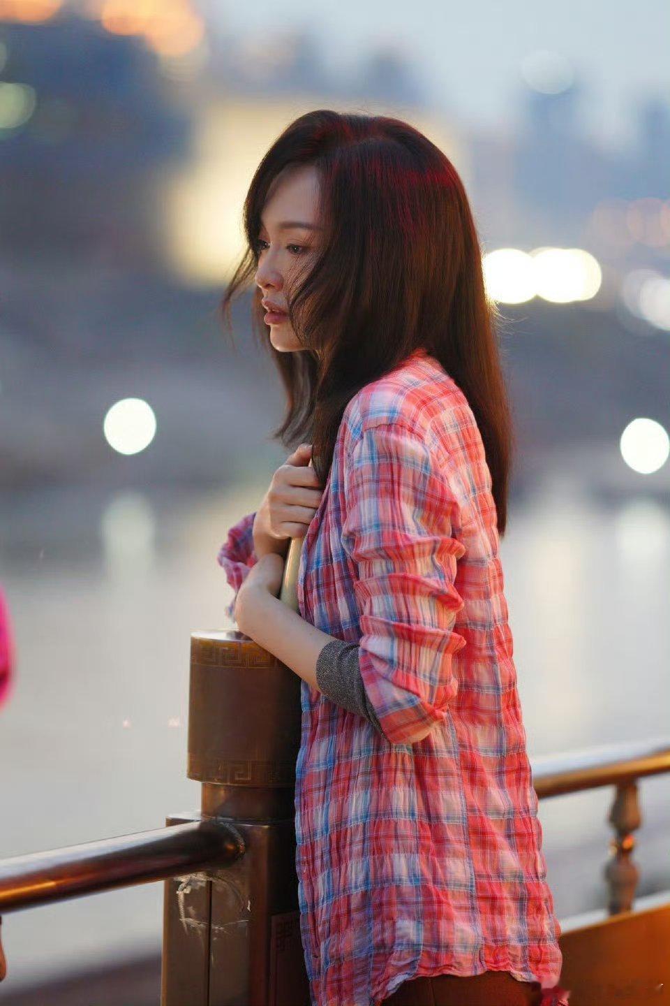 唐嫣曲梦疯批感 疯批的人物设定演绎的淋漓尽致曲梦这气场，这个表情真是演绎得非常到