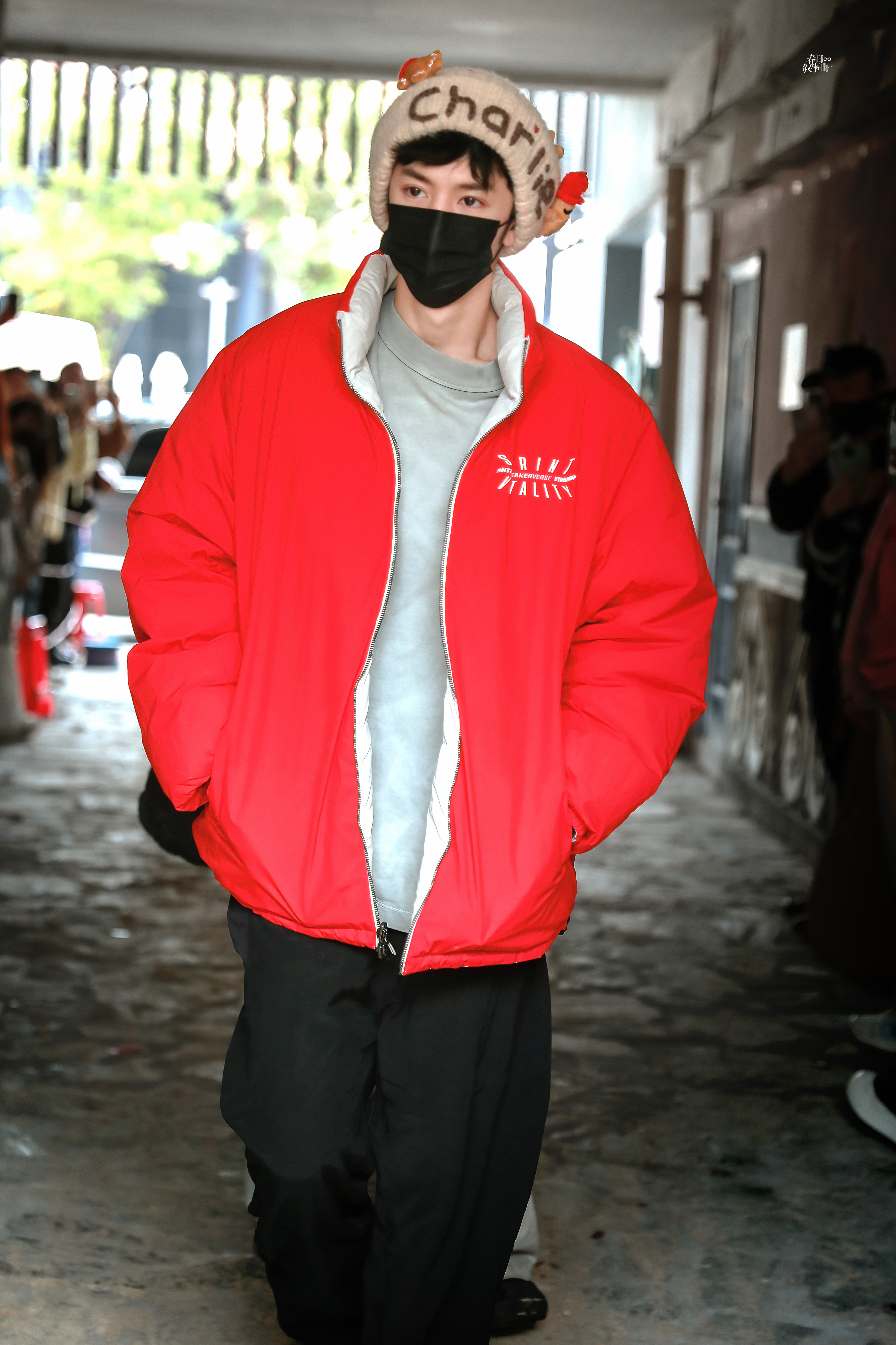 是谁被姜饼人远可爱到晕头转向？11月的惊喜是陈哲远给的，毛线帽一戴，直接变成冬日