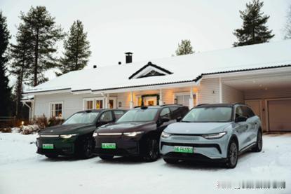 有款来自中国的新能源SUV，竟然在北极圈里露营？
 
北方冬季开车出游选什么车比